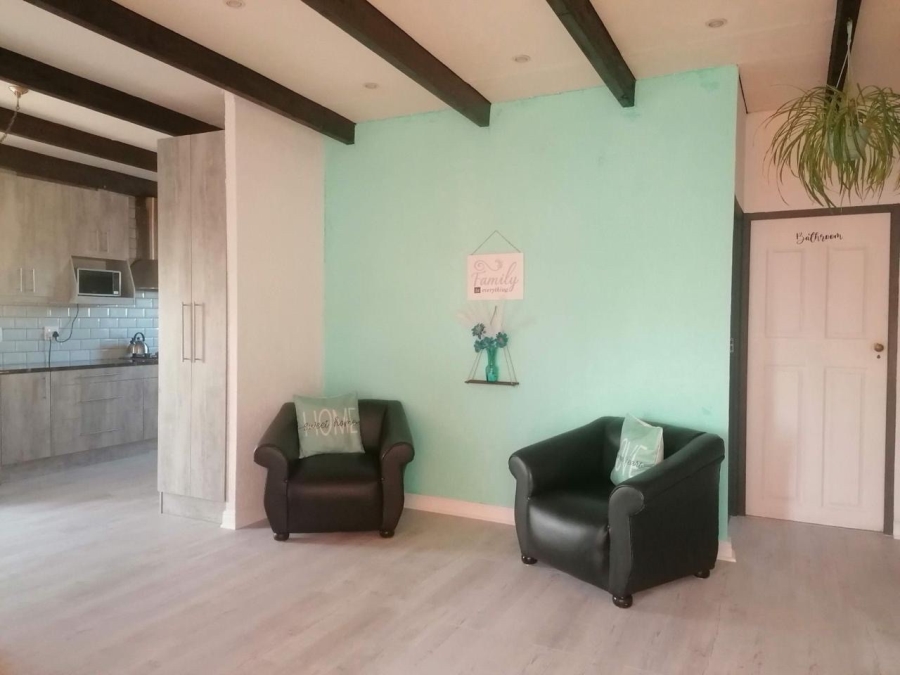 5 Bedroom Property for Sale in Colorado Park Western Cape